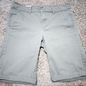 LOFT Light Olive Green Mid-rise Casual Bermuda Shorts Wms Sz 2
